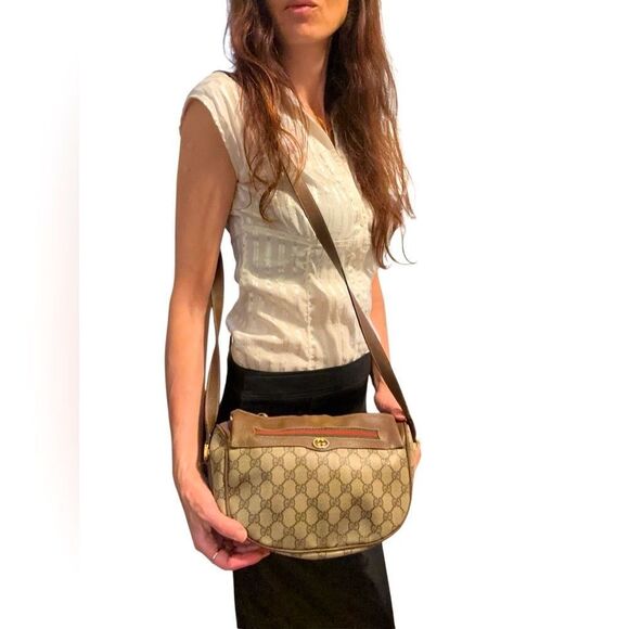 Gucci vintage shoulder bag  - Picture 1 of 16